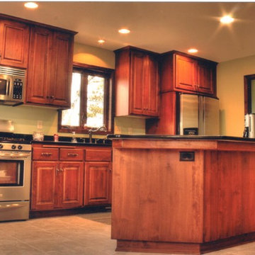 Custom Cabinets and Countertops