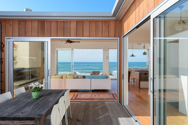 Beach Style  by Will Tatton Architecture