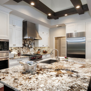 Two-Tone Kitchen Design in Gainesville