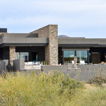 Luxury Desert Retreat - Exterior