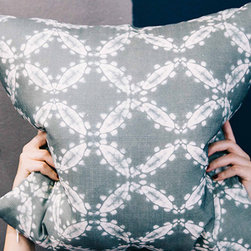 Shibori Cushion Pirouette Graphite - Decorative Cushions
