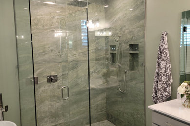 Example of a tuscan bathroom design in Orlando