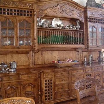 Carved Hutch