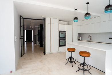 Design ideas for a modern kitchen in London.