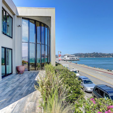 Spectacular Bayfront Home