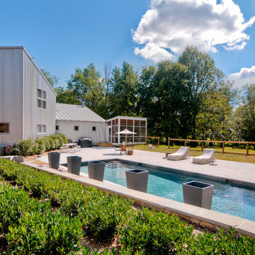 Barn/Garage/Pool/Studio. Virginia