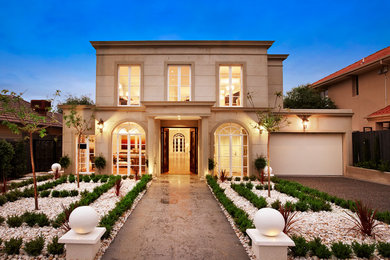 Inspiration for a transitional exterior in Melbourne.