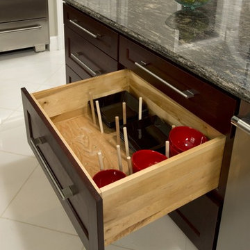 Contemporary, Gourmet Kitchen in Mount Vernon is a Cook's Dream by Michael Nash