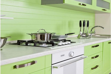 Example of an eclectic kitchen design in Toronto