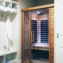 Forest oak Basement bathroom