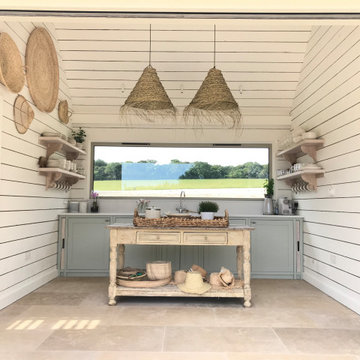 Poolhouse Kitchen