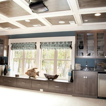 Mini Bar with Window seat