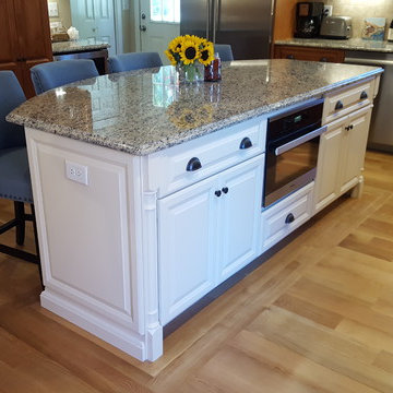 Two tone Family Kitchen