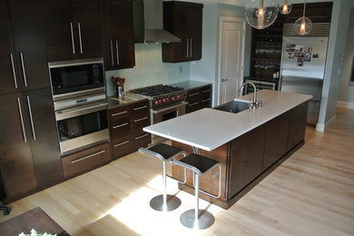 Trendy kitchen photo in Boise