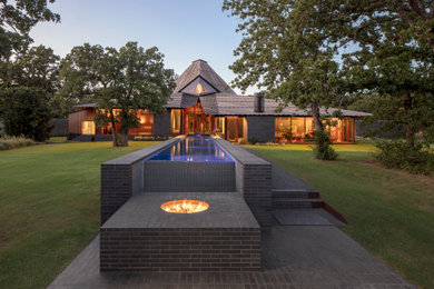 Home design - eclectic home design idea in Phoenix