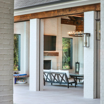 Central, LA Residence