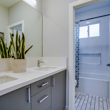 Peninsula: Cupertino New Build | John Way Transitional