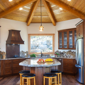 Sitting Bear Ranch kitchen