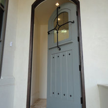 look for pocket door or lr door???