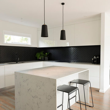 Russell House - Kitchen