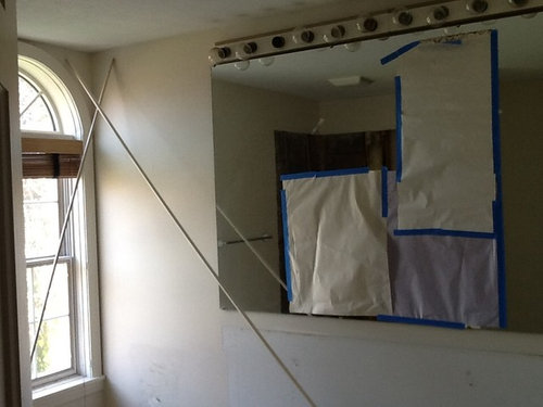 MantelMount MM710 | Support mural pour téléviseur 50”-90” - À tirette - Série Pro