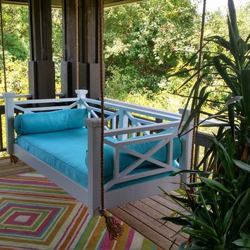 The Classic Columbia Hanging Bed