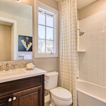 SummerHill Homes Bathrooms: Harvest Court Residence 3 Guest Bathroom