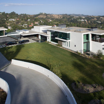 Benedict Canyon Beverly Hills modern luxury mansion