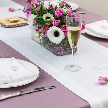 Huddleson - Artistic Contemporary Table Linens