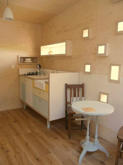 Современный Кухня by Echo Living