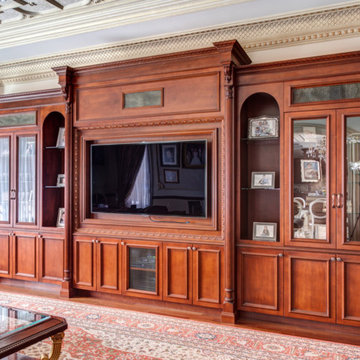 Magnificent Warm and Inviting Millwork
