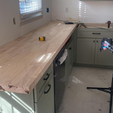 Kitchen Remodel – Custom Wood Countertops & Cabinet Refinishing