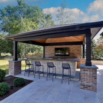 Custom Pool, Spa & Outdoor Living Space - Arlington Heights, IL