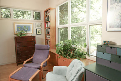 Elegant family room photo in Los Angeles