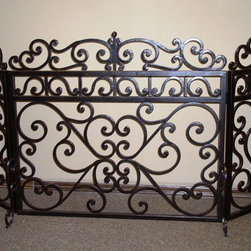 Lorena Liz Firescreen Free-standing - Fireplace Screens