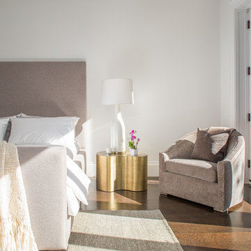 Downtown Modern Townhouse- Bedroom