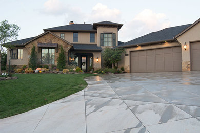 Elegant exterior home photo in Oklahoma City