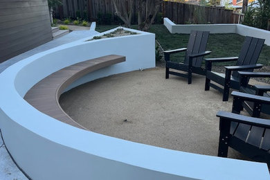 This is an example of a modern porch design in San Francisco.