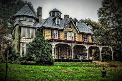 Inspiration for a timeless exterior home remodel in Philadelphia