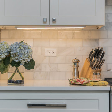Windsor White Shaker Kitchen Cabinets