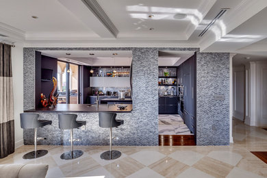 Kitchen - kitchen idea in Miami