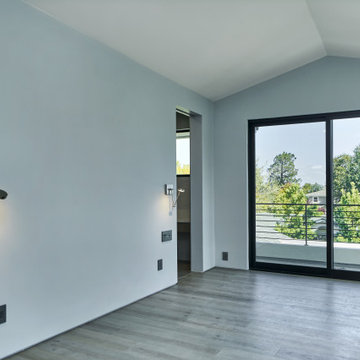 Modern California, Cupertino