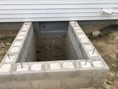 Bulkhead, The contractor has begun to pour the concrete all…