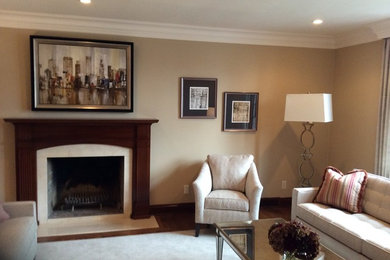 Inspiration for a transitional living room remodel in New York