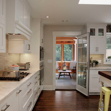 Modern, Multi-generational Kitchen