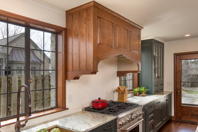 Inspiration for a transitional kitchen remodel in Columbus