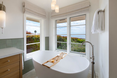 Example of a bathroom design in Santa Barbara