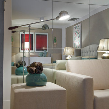 UltraMirror Glass