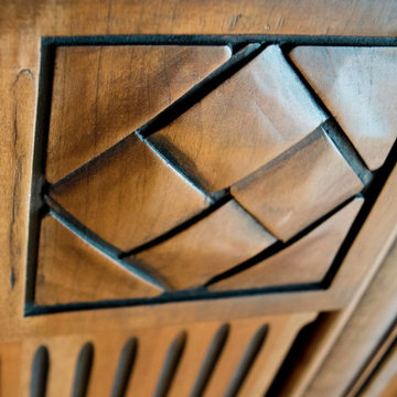 ULTIMO- Artesia in Toffee with Ebony Glaze and Cottage Distressing on Cherry