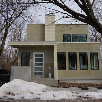 Sunlit Urban Empty Nester home